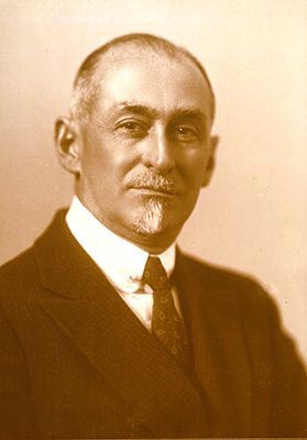 Dr. Rudolf Bolling Teusler
